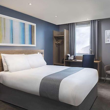 Travelodge Leeds Central 部屋 写真
