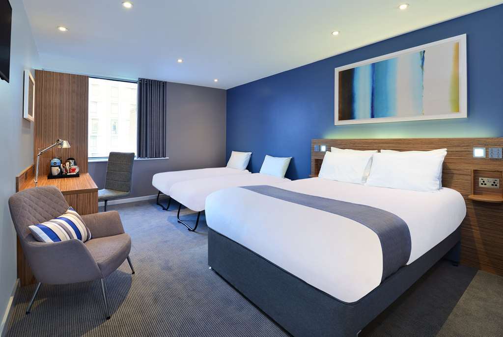 Travelodge Leeds Central 部屋 写真
